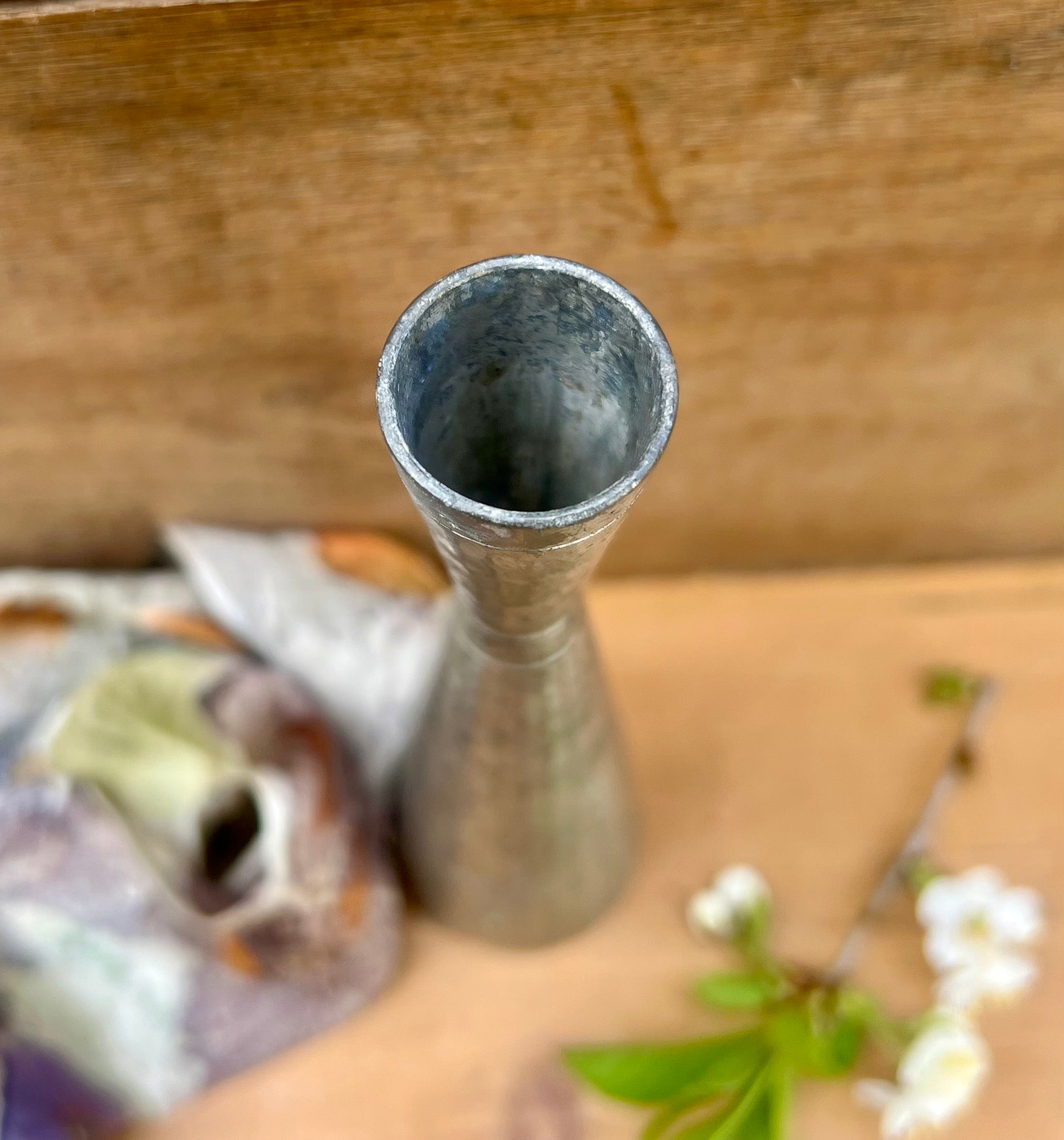 Vintage Selangor Pewter Bud Vase – Hammered Pewter Vase 8” Tall